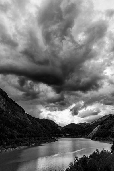 2018_08_17 (0012_black).jpg - Au lac de Chambon (Aout 2018)